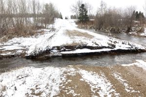 Spring road closures in Municipality of Roblin