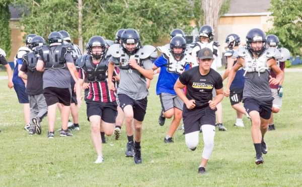 Clippers prepare for season on the gridiron