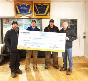 Richardson Pioneer Ltd and Richardson International donate to Foxwarren District Rec Center