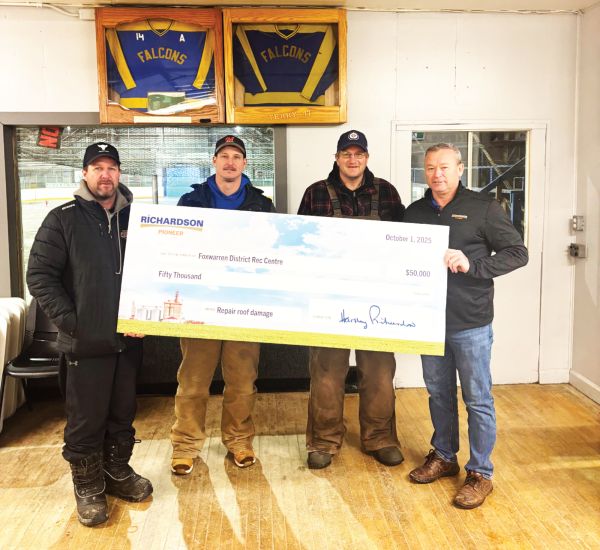 Richardson Pioneer Ltd and Richardson International donate to Foxwarren District Rec Center