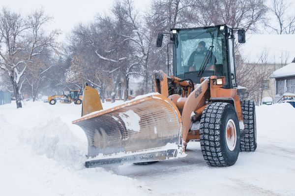 City crews flex their snow clearing muscles in early winter operations