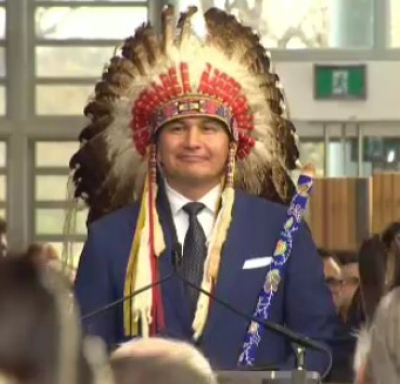 Kinew and cabinet sworn in
