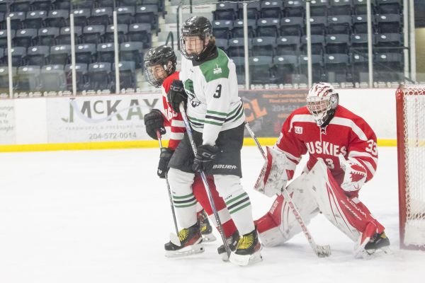 Clippers dominate in weekend wins