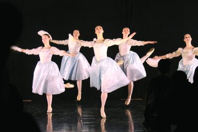 Swan Lake comes to Swan River