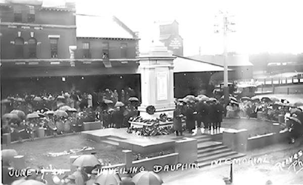 Decision on appropriate war memorial, site was a drawn out affair