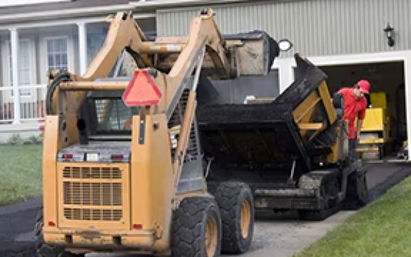 Possible paving scammers reported