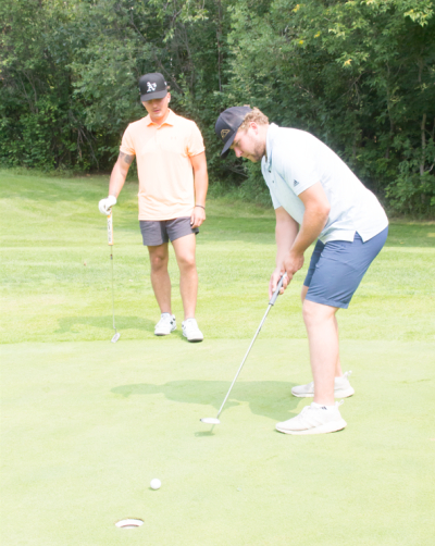 Thiessen, Day earn battle belts